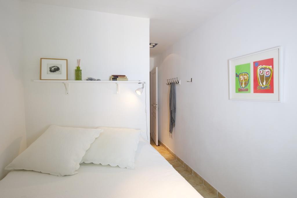 Rue Sade Bed & Breakfast Antibes Room photo